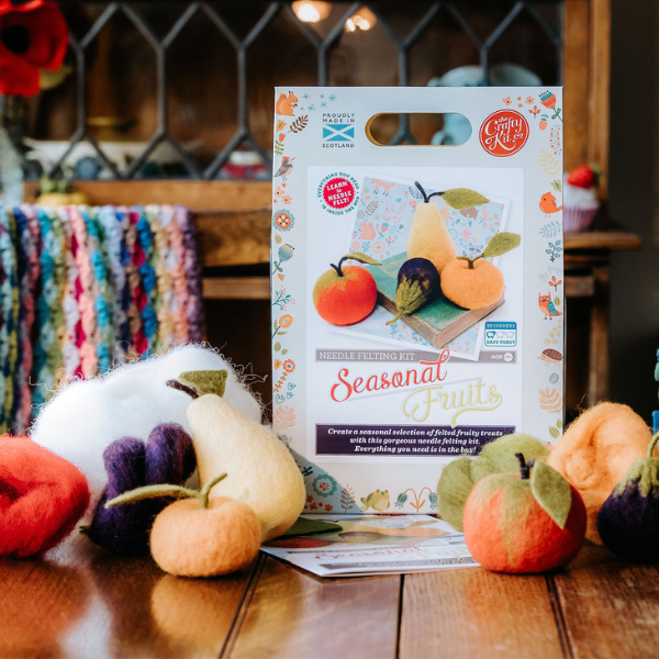 Seasonal fruit and kit box image