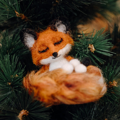 Foxy in the Snow Needle Felting Kit