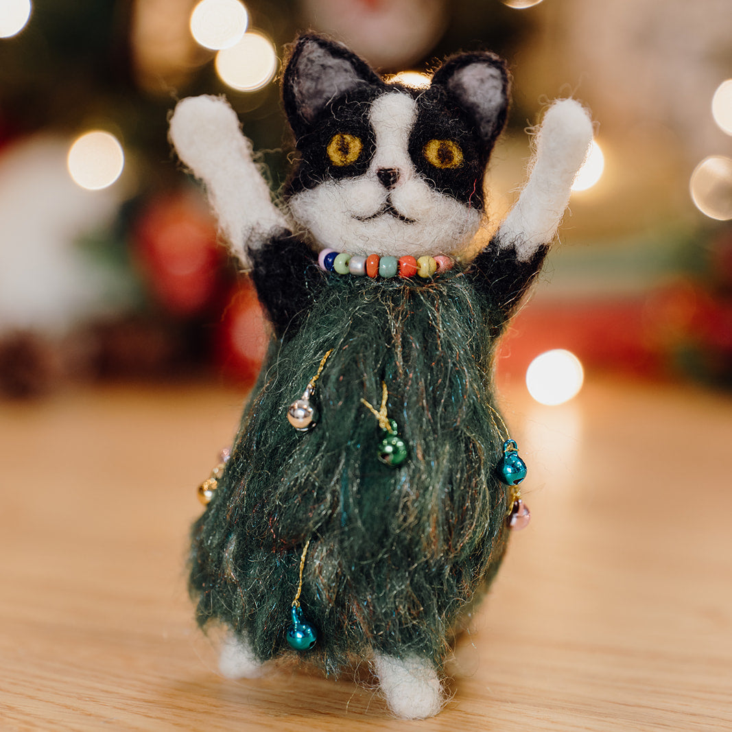 Festive Cat Needle Felting Kit