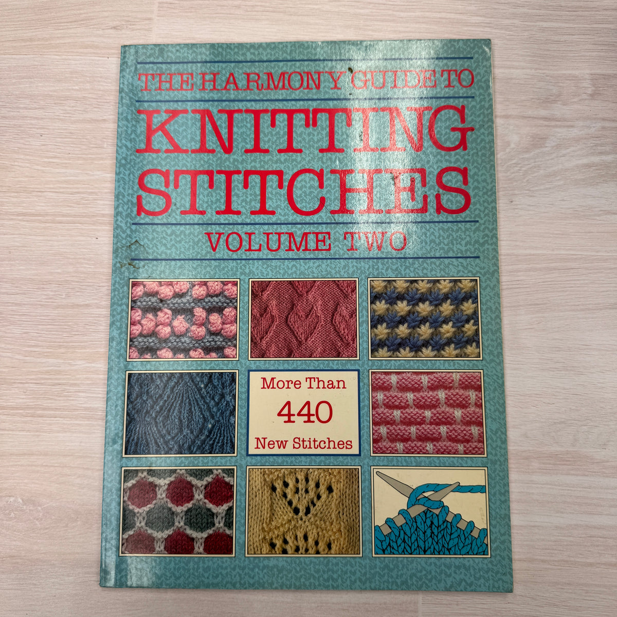 The Harmony Guide to Knitting Stitches Book (Volume 2)