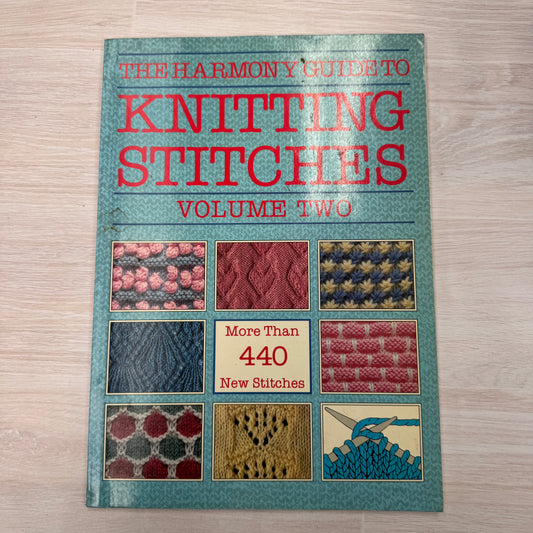 The Harmony Guide to Knitting Stitches Book (Volume 2)