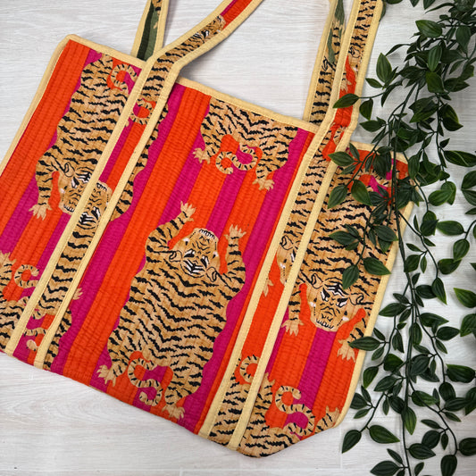 Small Reversible Quilted Tote Bag (pattern N)