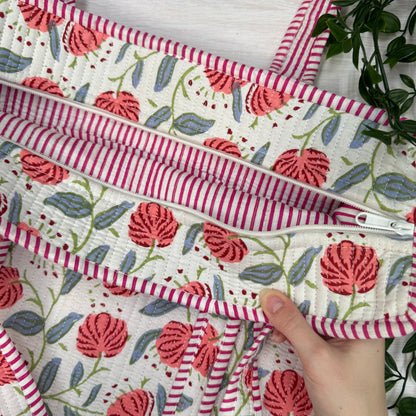 Large Zipped Reversible Quilted Tote Bag (white and pink)