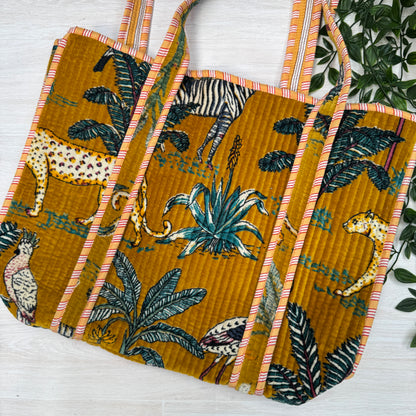 Velvet Small Reversible Quilted Tote Bag (pattern 5)