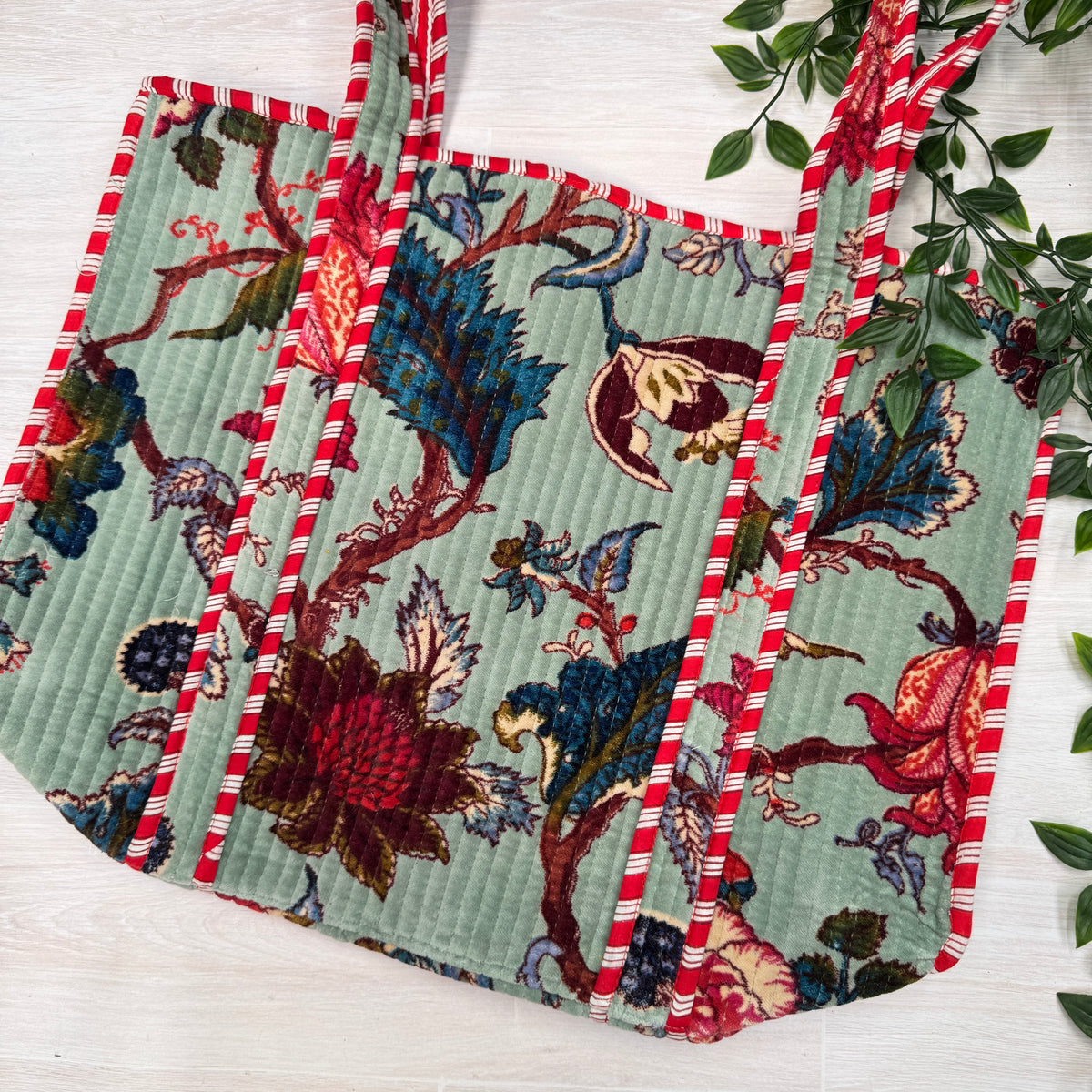 Velvet Small Reversible Quilted Tote Bag (pattern 1)
