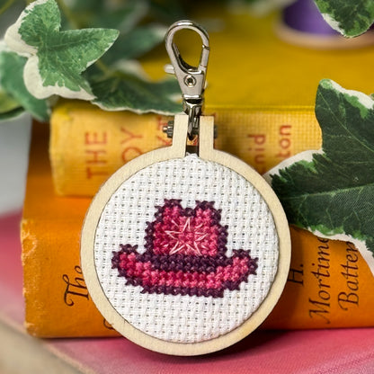 I'M HOT-TO-SEW! (cowboy hat) Mini Matchbox Cross Stitch Kit