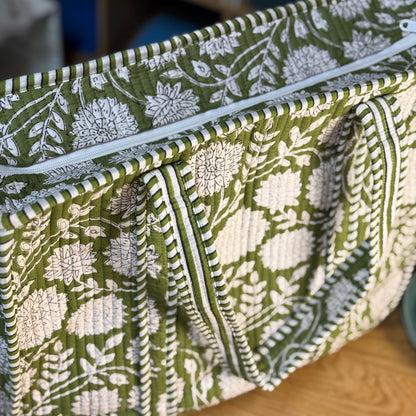 Large Quilted Tote Bag with Zip (green with white flowers)