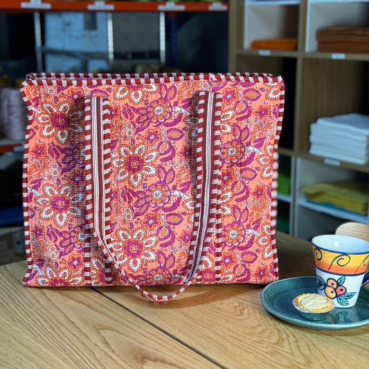 Large Quilted Tote Bag with Zip (Peach with purple flowers)