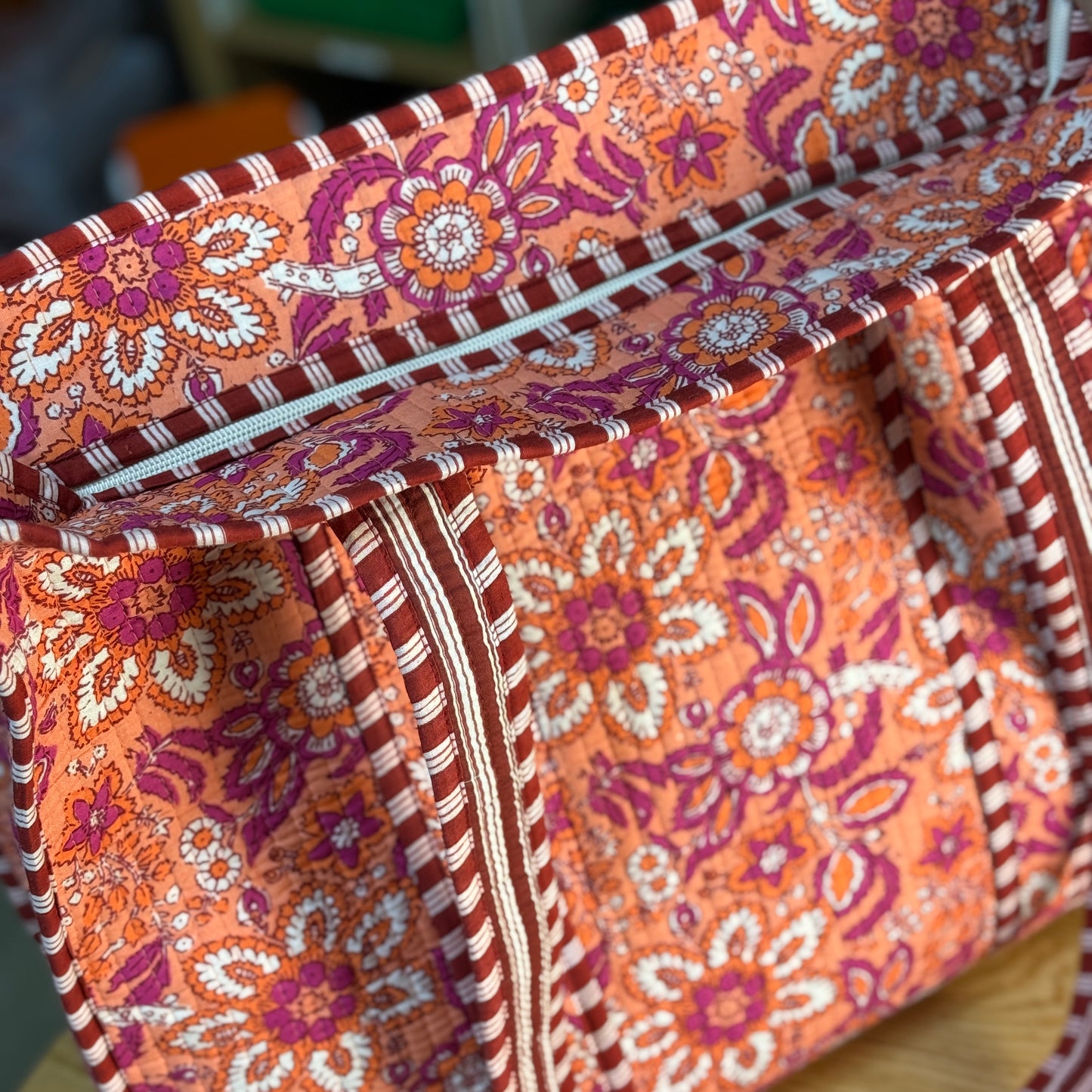 Large Quilted Tote Bag with Zip (Peach with purple flowers)