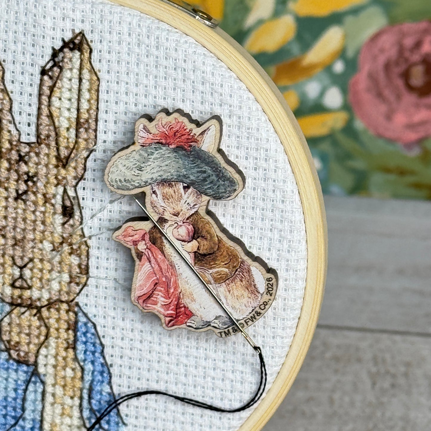 Beatrix Potter - Benjamin Bunny Wooden Needle Minder
