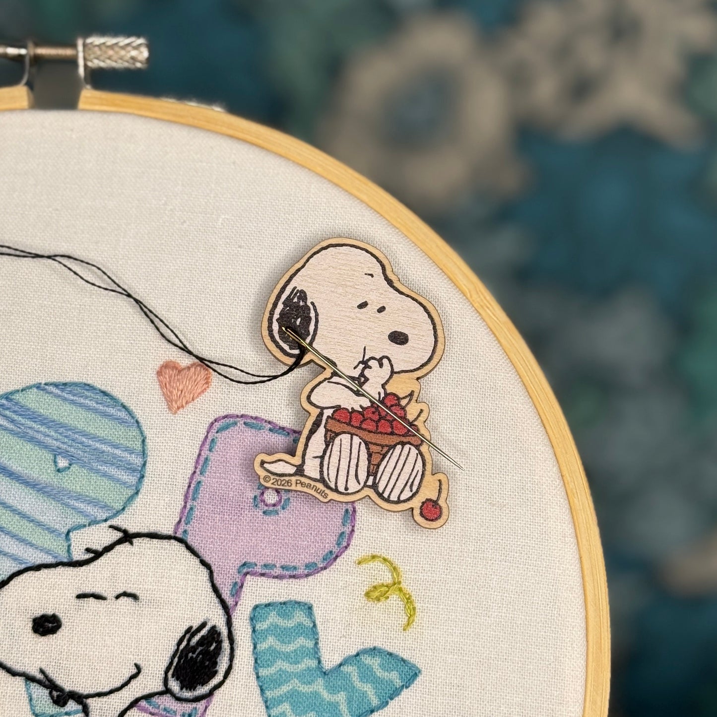 Peanuts - Snoopy Snacks Needle Minder