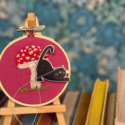 Cat Needle Minder - Midnight