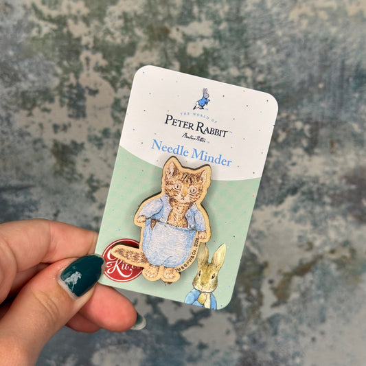 Beatrix Potter - Tom Kitten Wooden Needle Minder