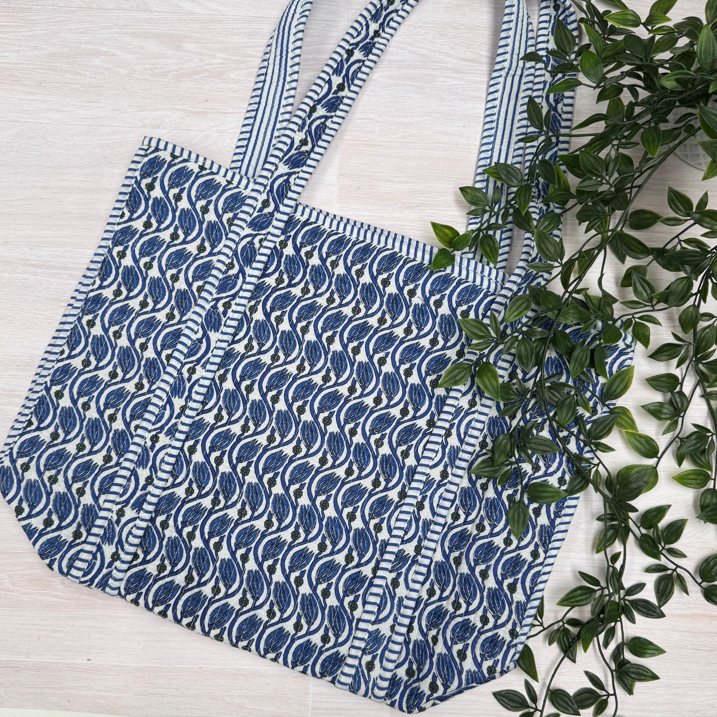 Small Reversible Quilted Tote Bag (pattern D)