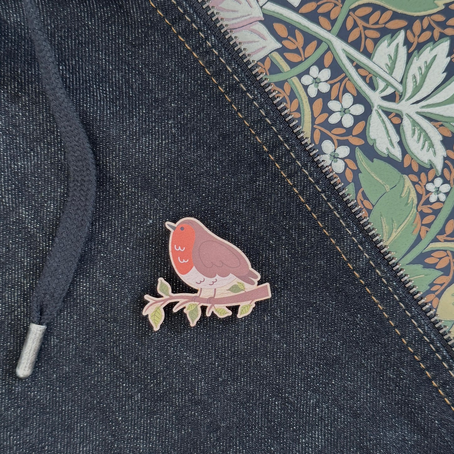 Robin Pin Badge