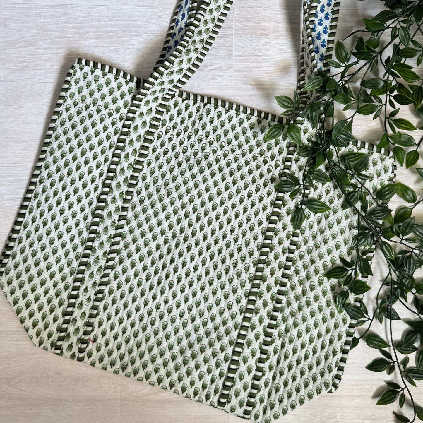Small Reversible Quilted Tote Bag (pattern B)