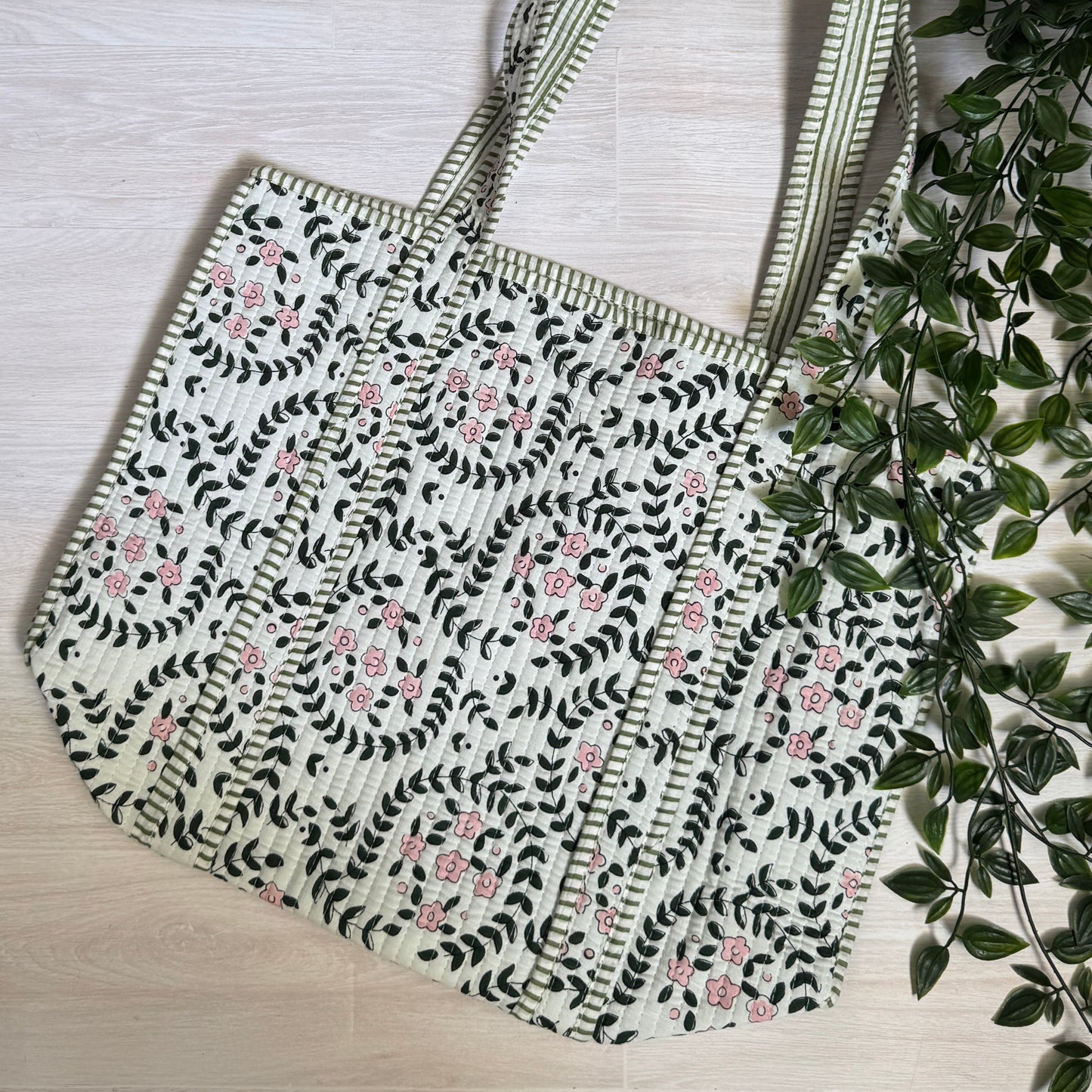 Small Reversible Quilted Tote Bag (pattern D)