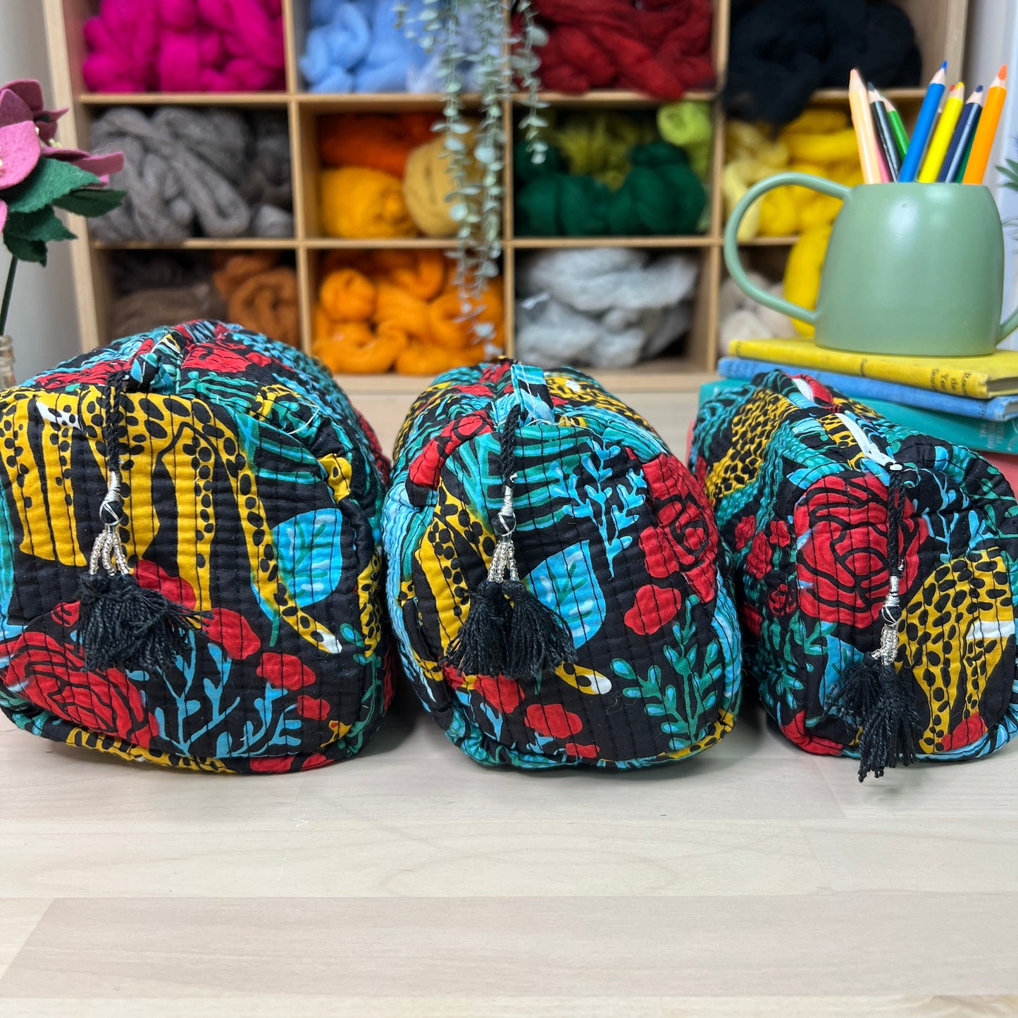 Large Quilted Zipped Bag (Black with Leopards)