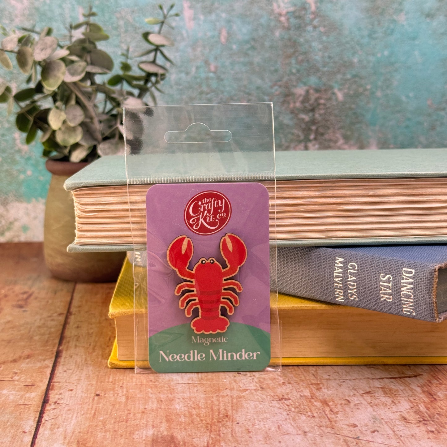 Lobster Needle Minder