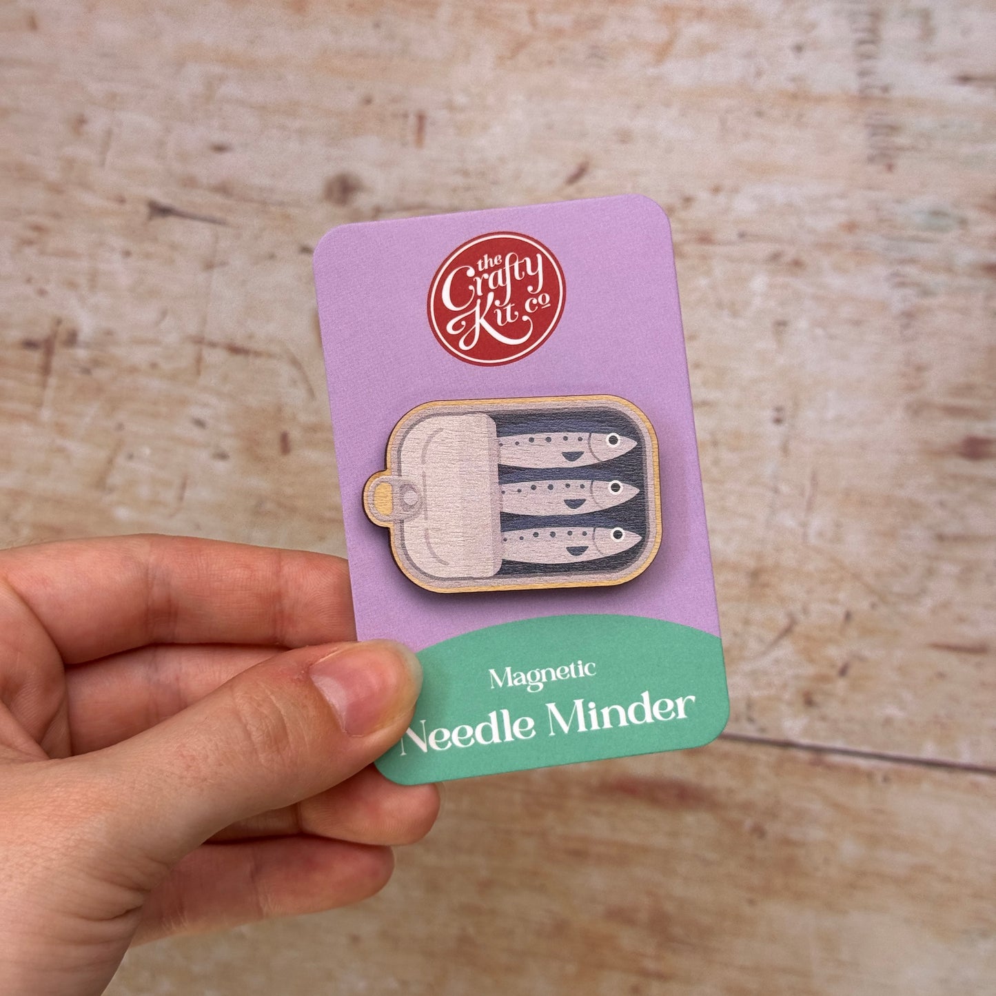 Sardines Needle Minder