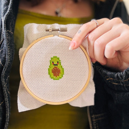 100 Tiny Things to Stitch E-Book
