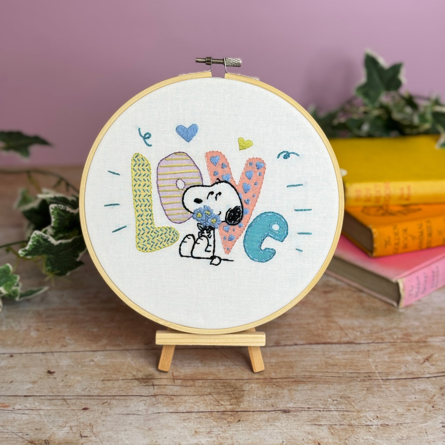 Peanuts - Love Snoopy Embroidery Kit