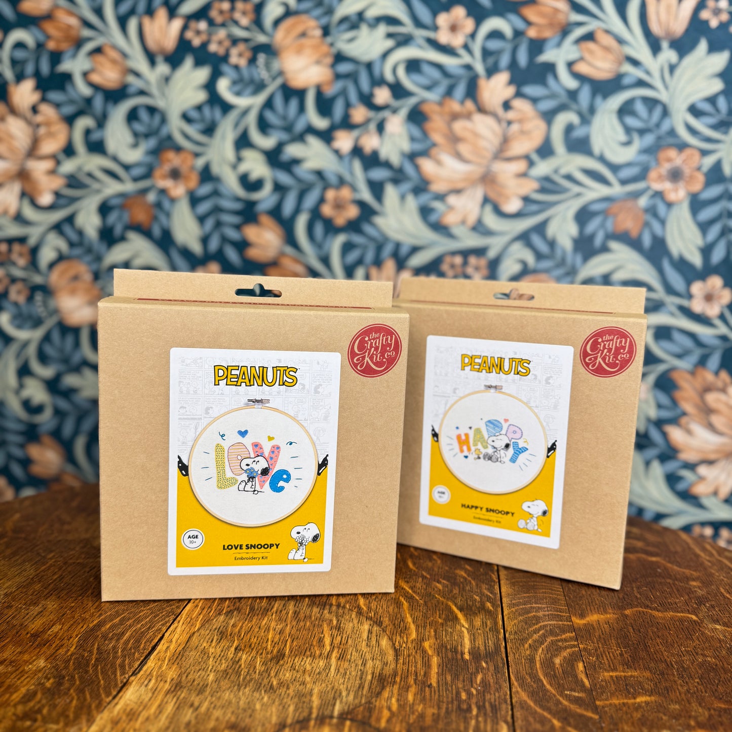 Peanuts - Happy Snoopy Embroidery Kit