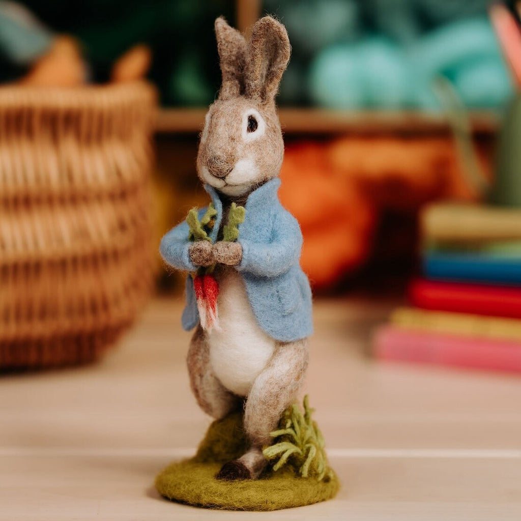 Needlefilter Peter Rabbit Peter Rabbit and the Stolen Radishes Needle Felting Craft Kit | The ...