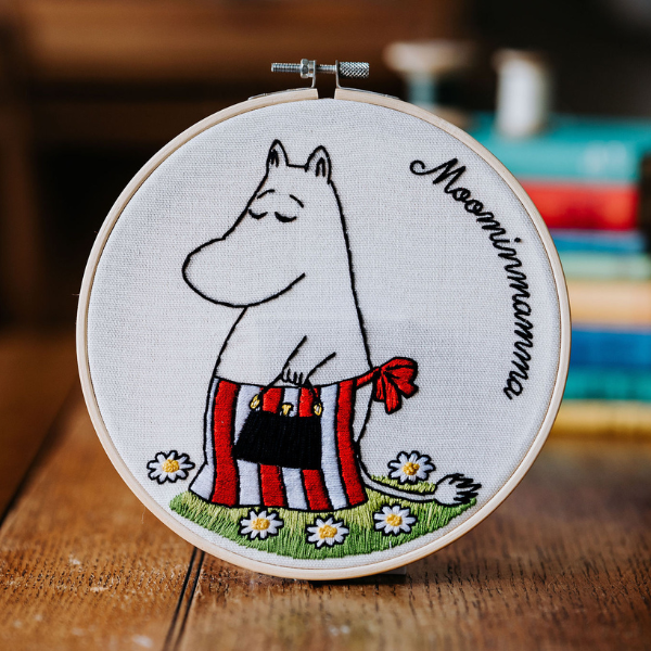 Moominmamma Shopping Embroidery